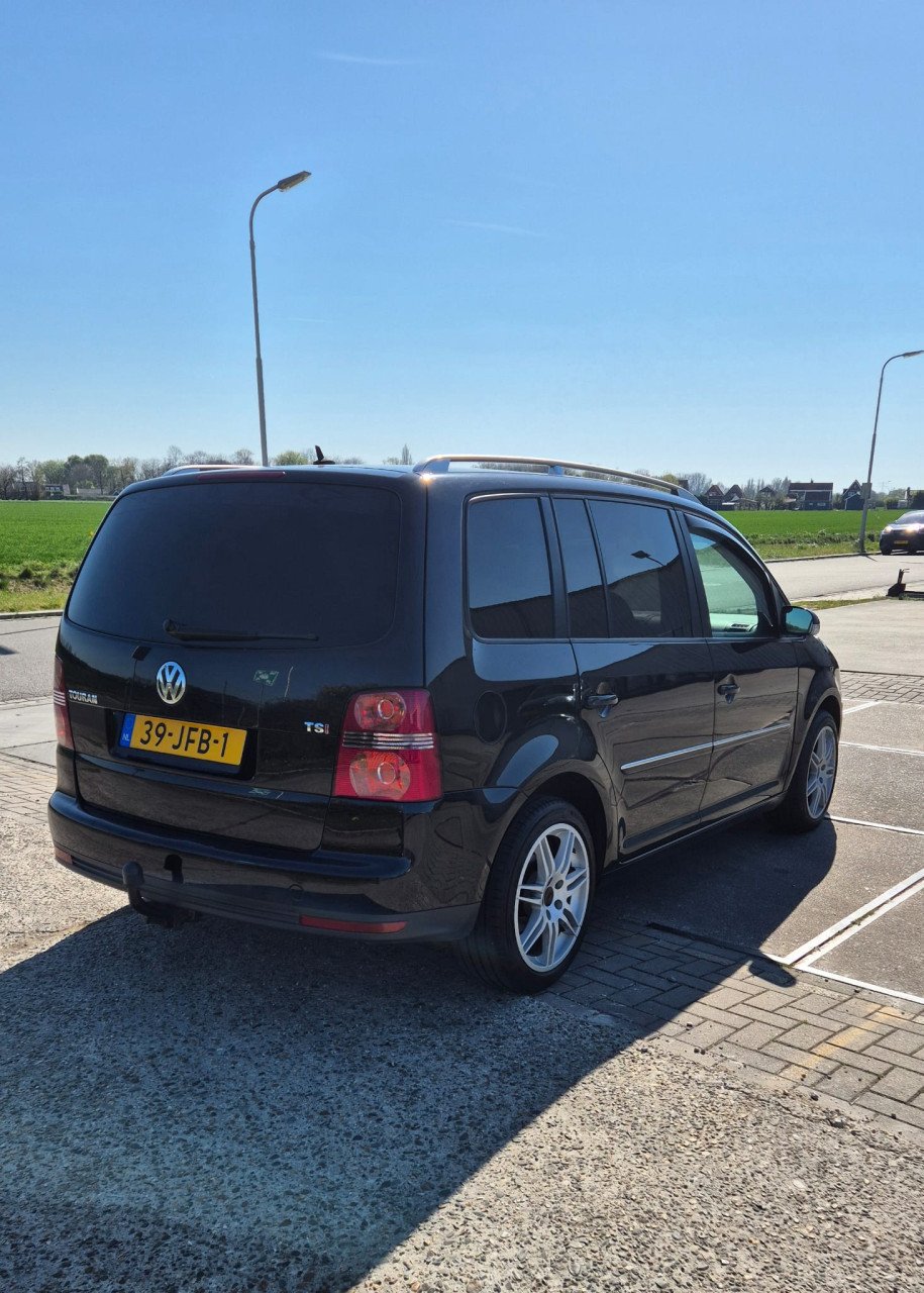 Volkswagen Touran 1.4 TSI 103KW 5P 2009 Zwart