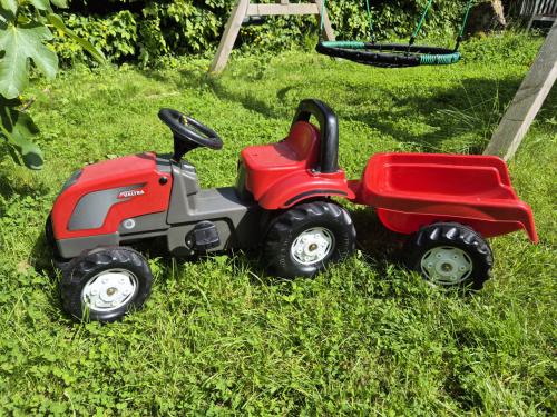 Rollykid traptractor met aanhanger (Rolly Toys)