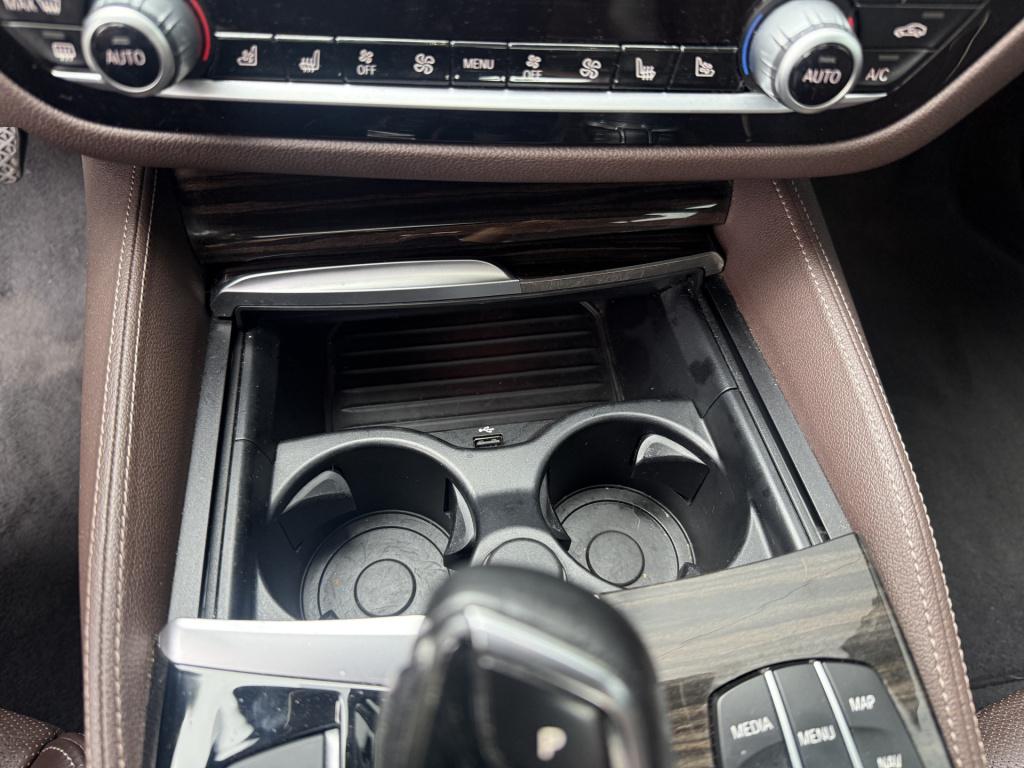 BMW 5 Serie 530i xdrive automaat high executive sedan