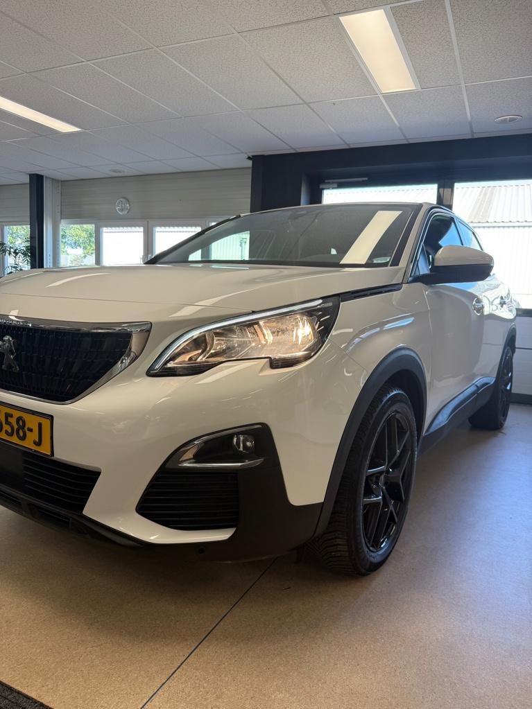 Peugeot 3008 1.2 puretech active