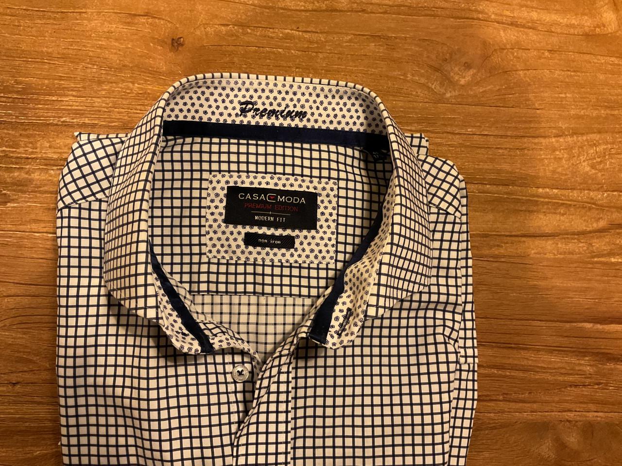 3 strijkvrije overhemden, mt 44  CasaModa en Marvelis
