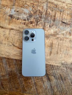 IPhone 15 Pro | Als nieuw