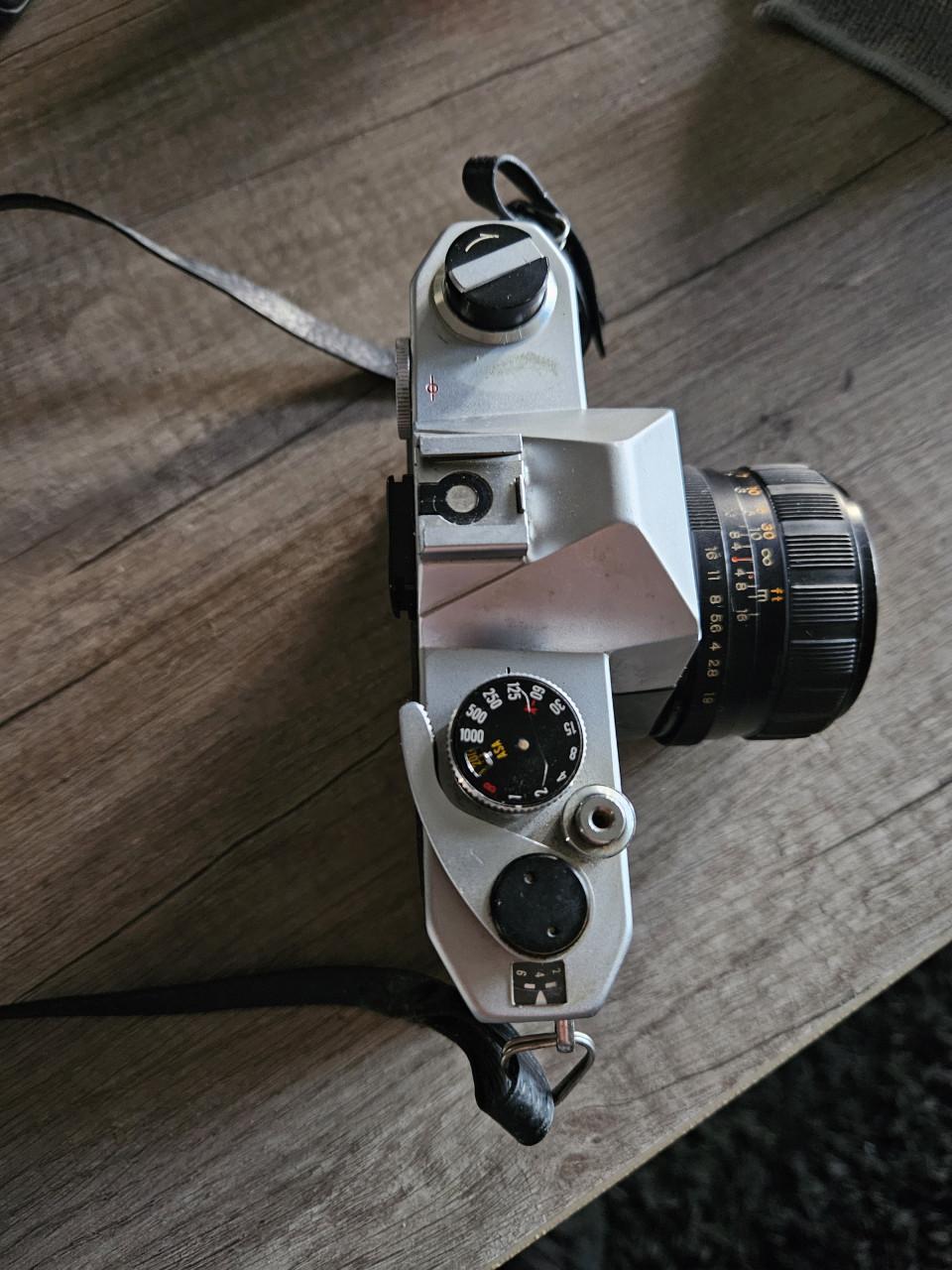 Vintage Yashica analoge spiegelreflex camera TL electro 35mm