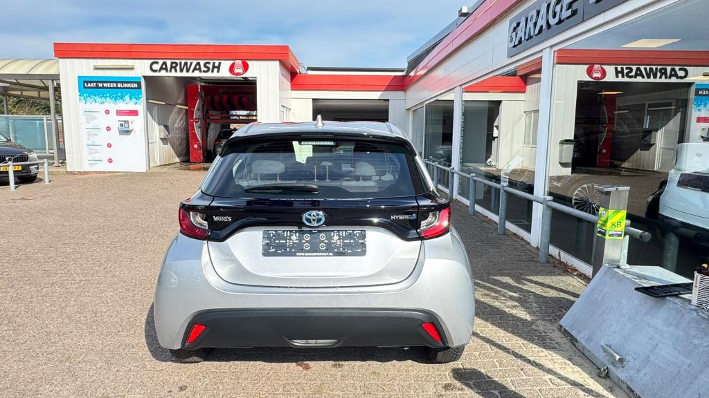 Toyota Yaris 1.5 hybrid 115 active
