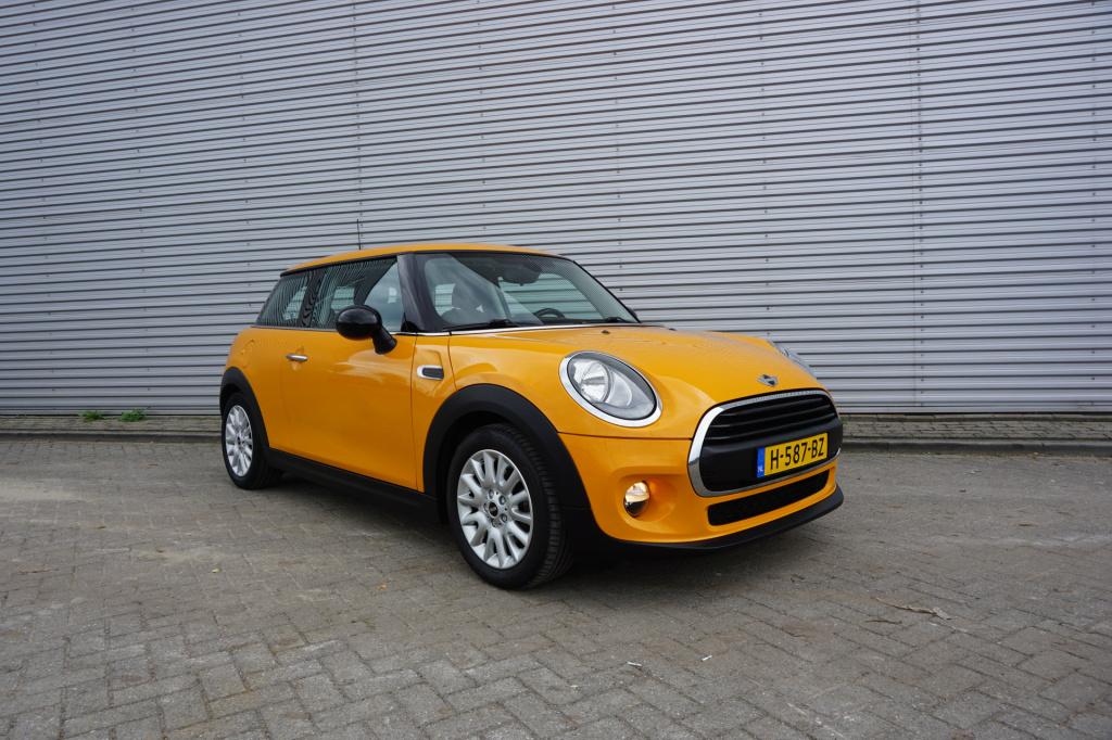 Mini 3-deurs 1.2 one airco / stoelverw. / bt / elektr. ramen / lm velgen