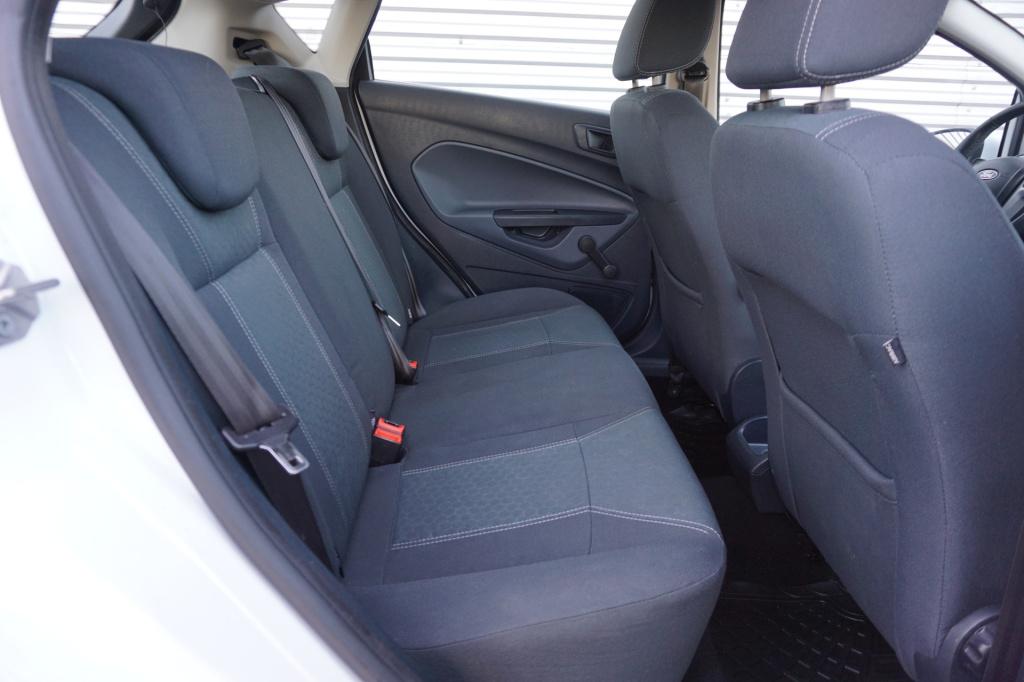 Ford Fiesta 1.25 titanium climate / cruise / elektr. ramen / parkeersens. /