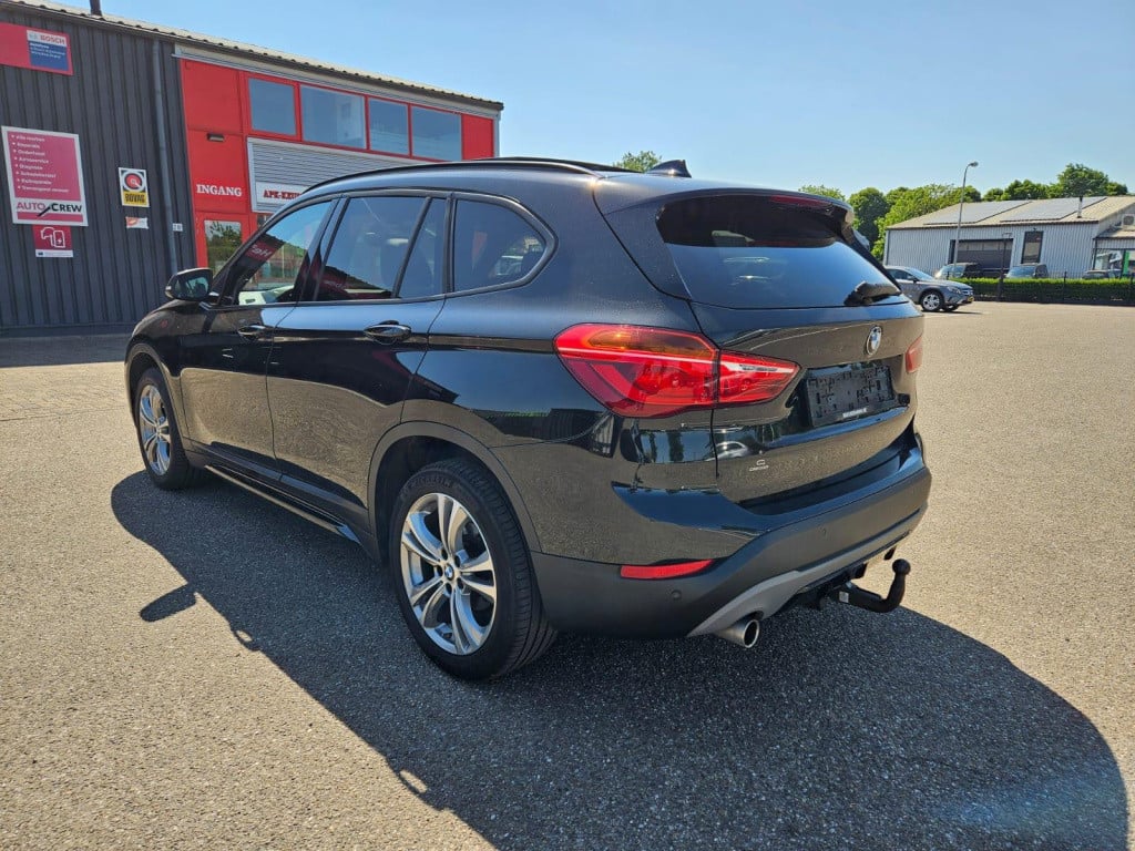 BMW X1 sdrive18i high executive