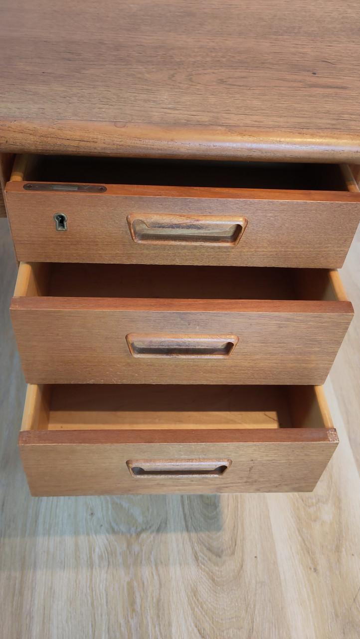 Vintage bureau + bijpassend meubel