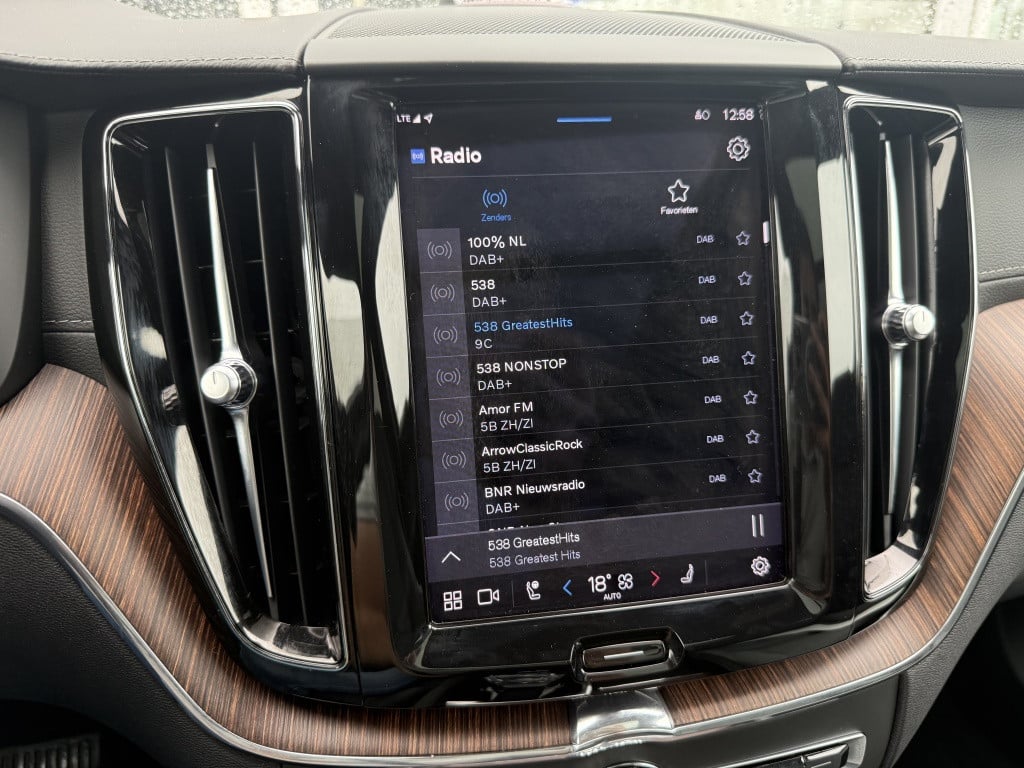 Volvo XC60 t8 455pk recharge inscription| full options !!
