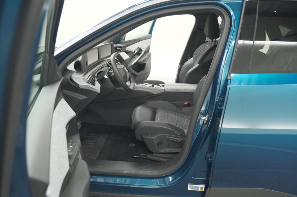 Peugeot 3008 hybrid 136 e-dsc6 allure | camera | apple carplay | parkeersen