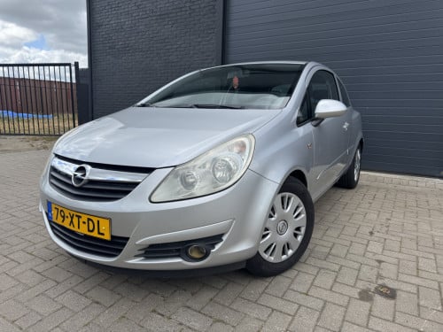 Opel Corsa 1.4 16V 66KW 3DRS 2007 Zilver Airco Apk Cruise Nap