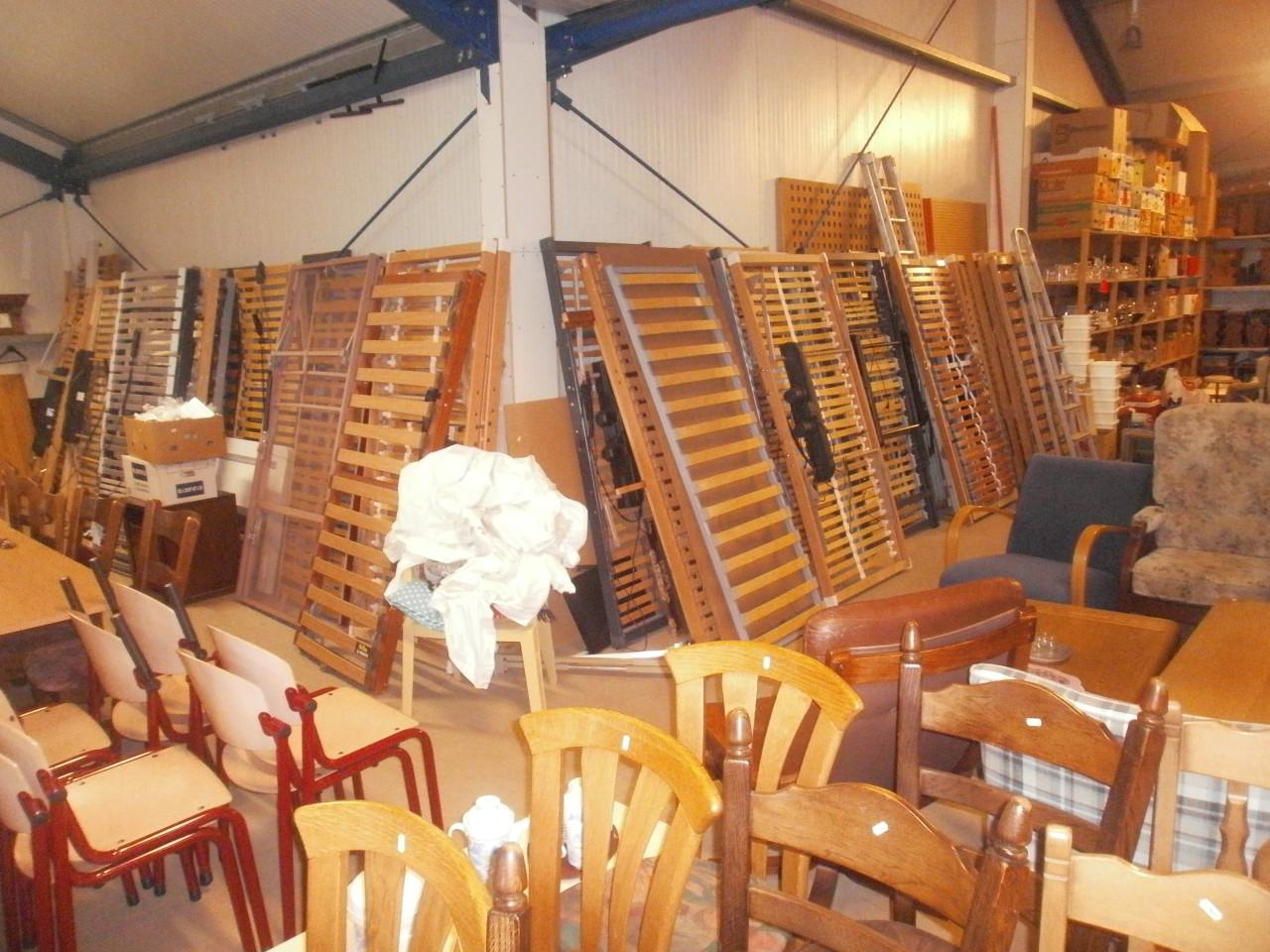 2 auping handmatig verstelbare spiralen in goede staat 2 x 80 x 200 cm