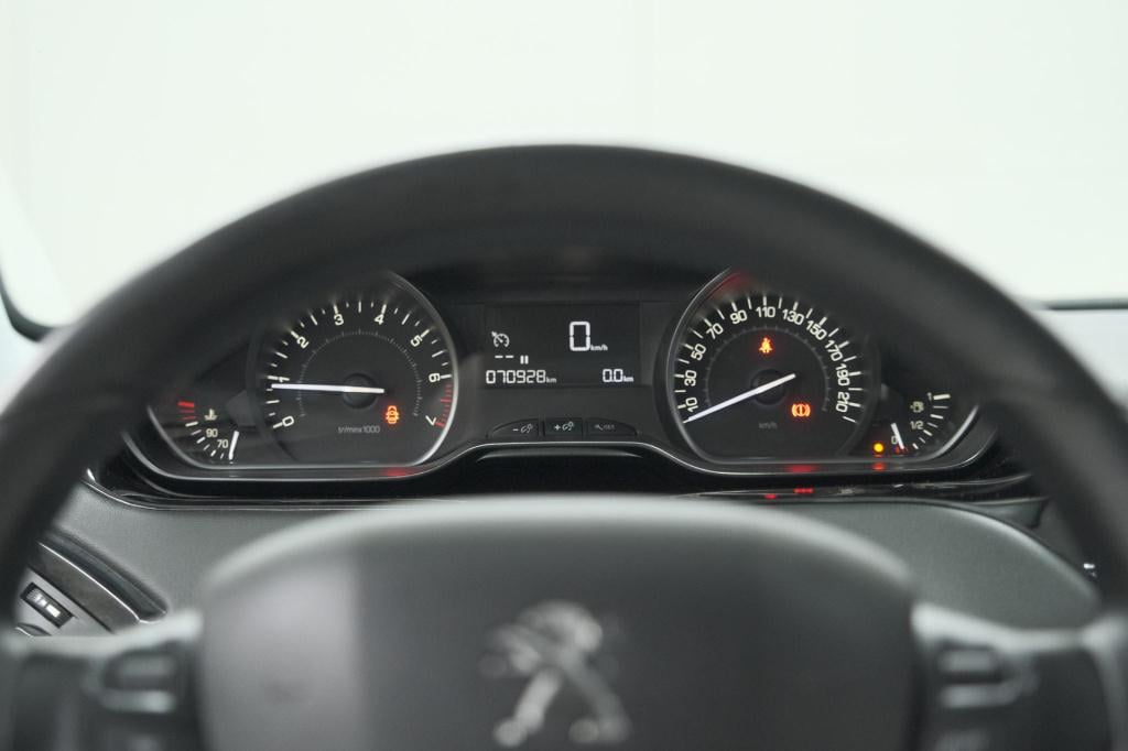 Peugeot 208 puretech 82 signature | apple carplay | parkeersensoren | navig