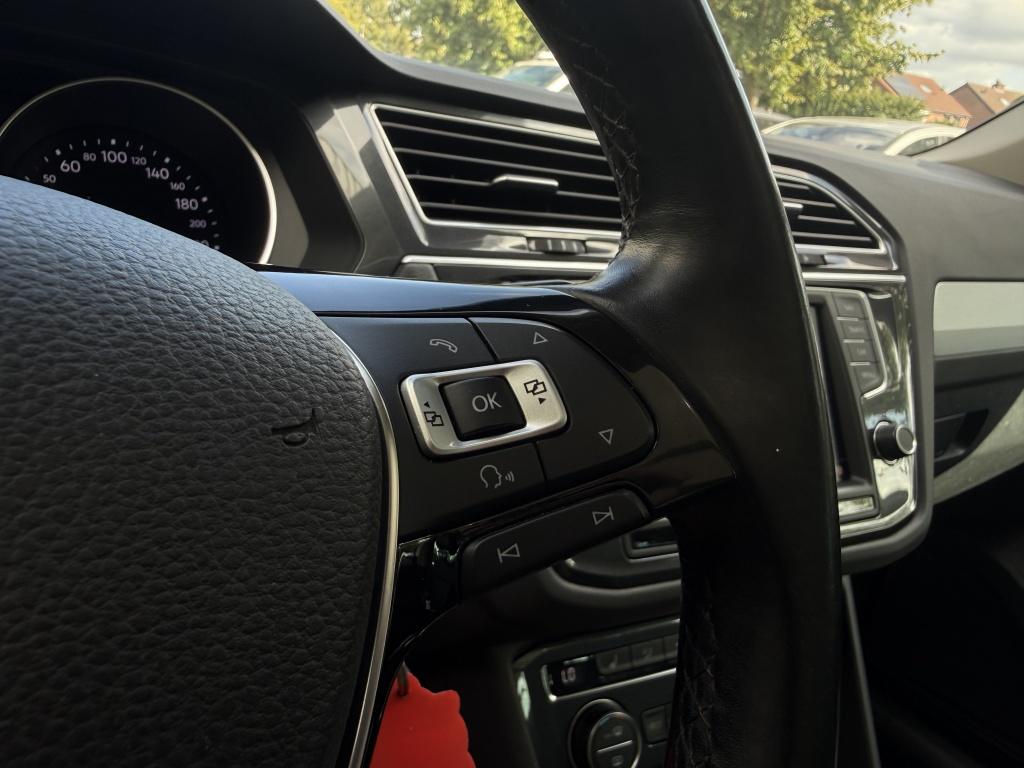Volkswagen Tiguan 1.4 tsi act connected series - luxe uitvoering - leer - p