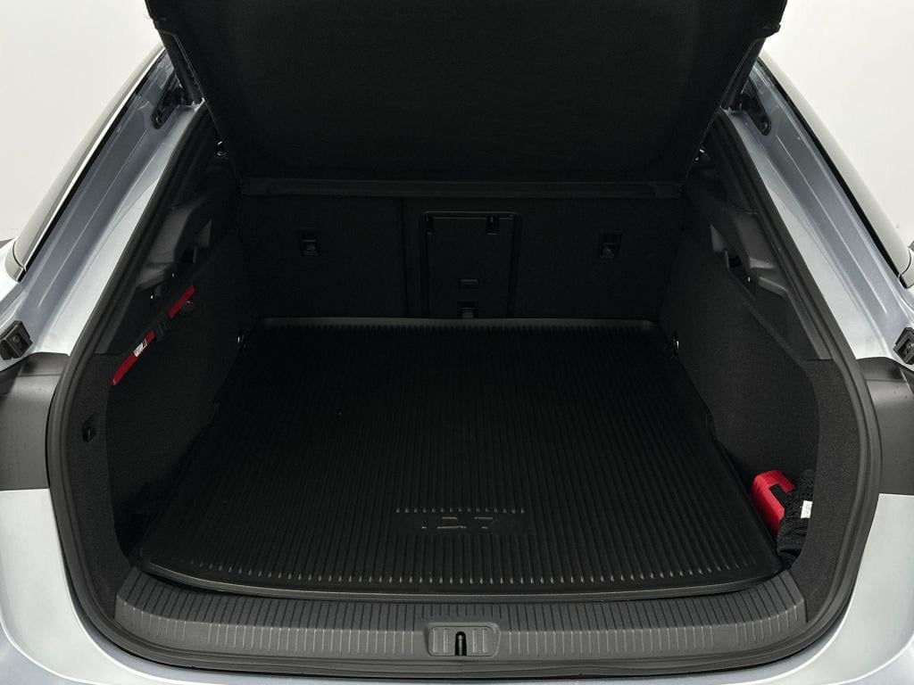 Volkswagen Id.7 limited edition plus 86 kwh accu, 210 kw / 286 pk
