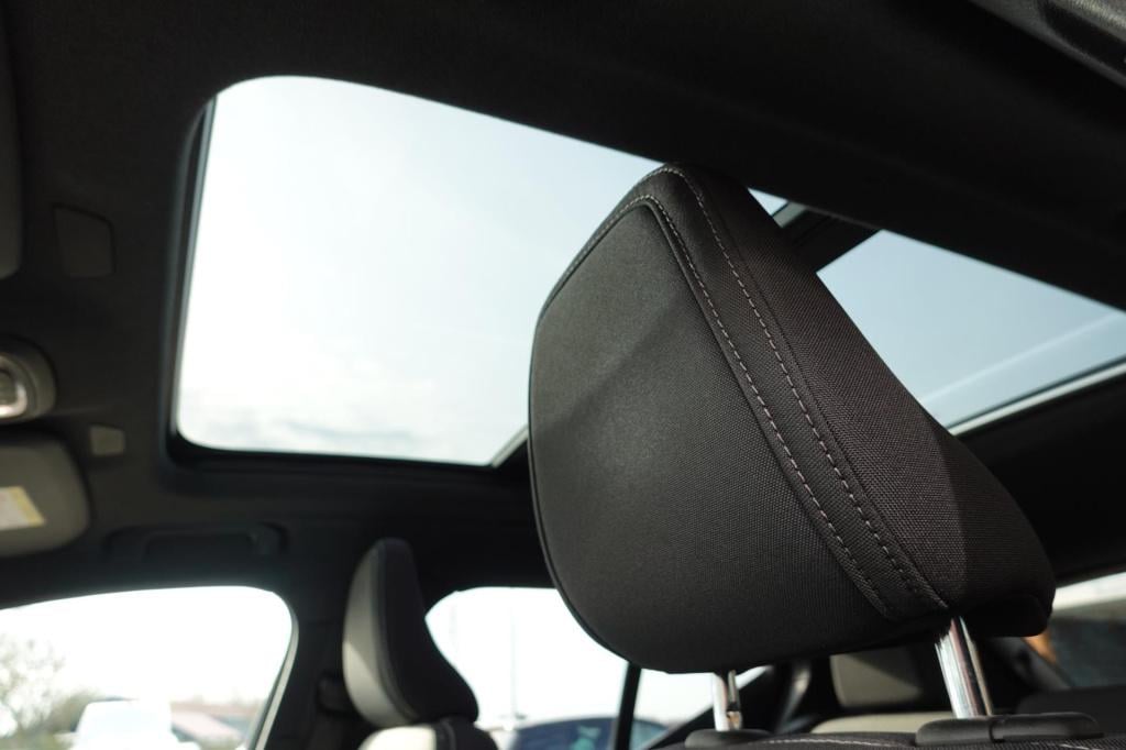 Volvo XC40 1.5 t5 recharge business pro