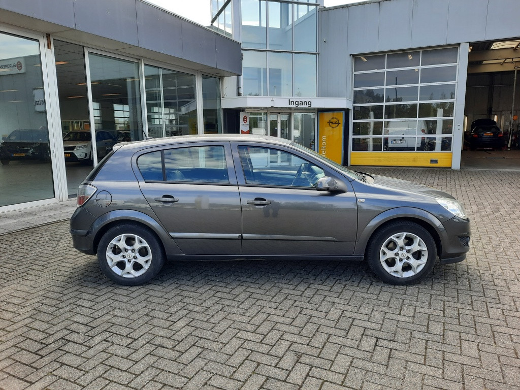 Opel Astra 1.6 temptation