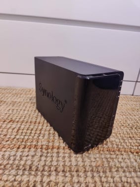 Synology NAS DS212+ met 2TB (2x 1TB schijven)