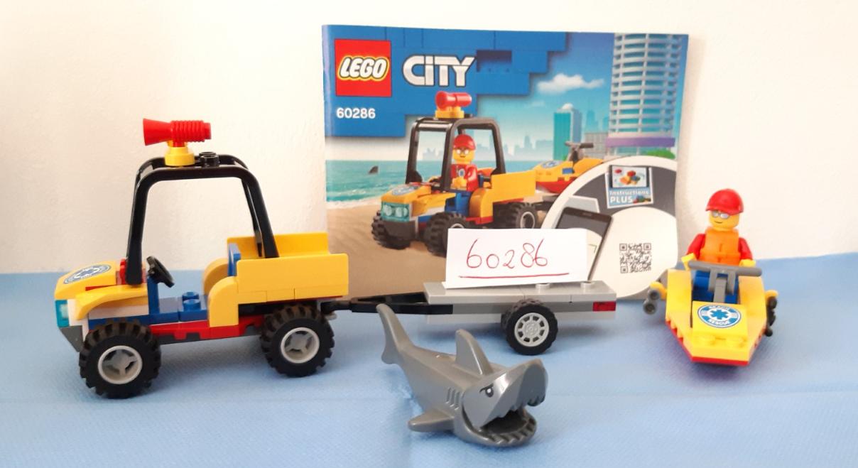 LEGO City 60286: ATV Strandredding , beach rescue met 1 minifiguur