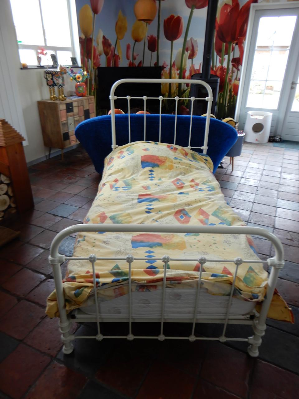 Antiek Frans bed, 1 persoons
