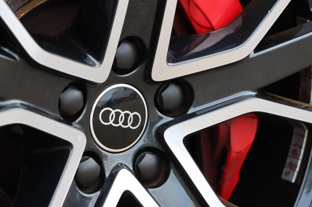 Audi Q5 sportback 50 tfsi e quattro s edition 265pk s-tronic soh 98,8% | ca