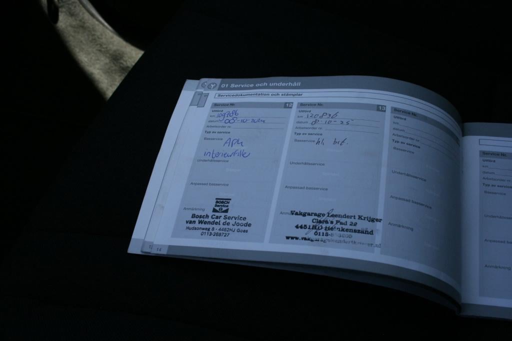 Volvo V60 1.6 t3 momentum / afn. trekhaak / cruise / pdc / stoelv.
