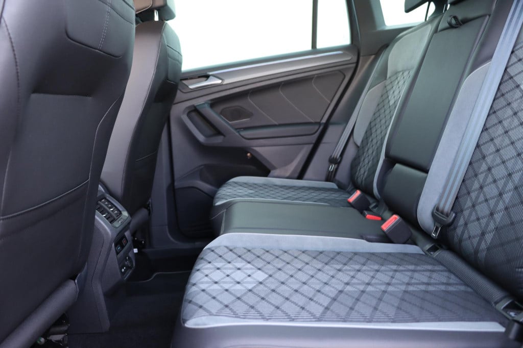 Volkswagen Tiguan 1.5 tsi r-line 150pk dsg7