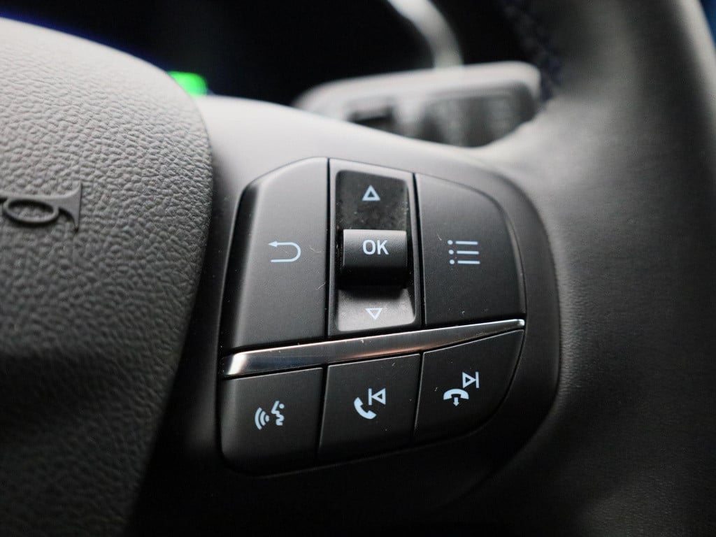 Ford Kuga 2.5 phev titanium | automaat | apple carplay / android auto | sto