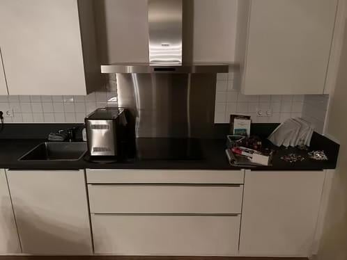 Keuken te koop, topkwaliteit. Alles inclusief. Zie nadere specificatie.