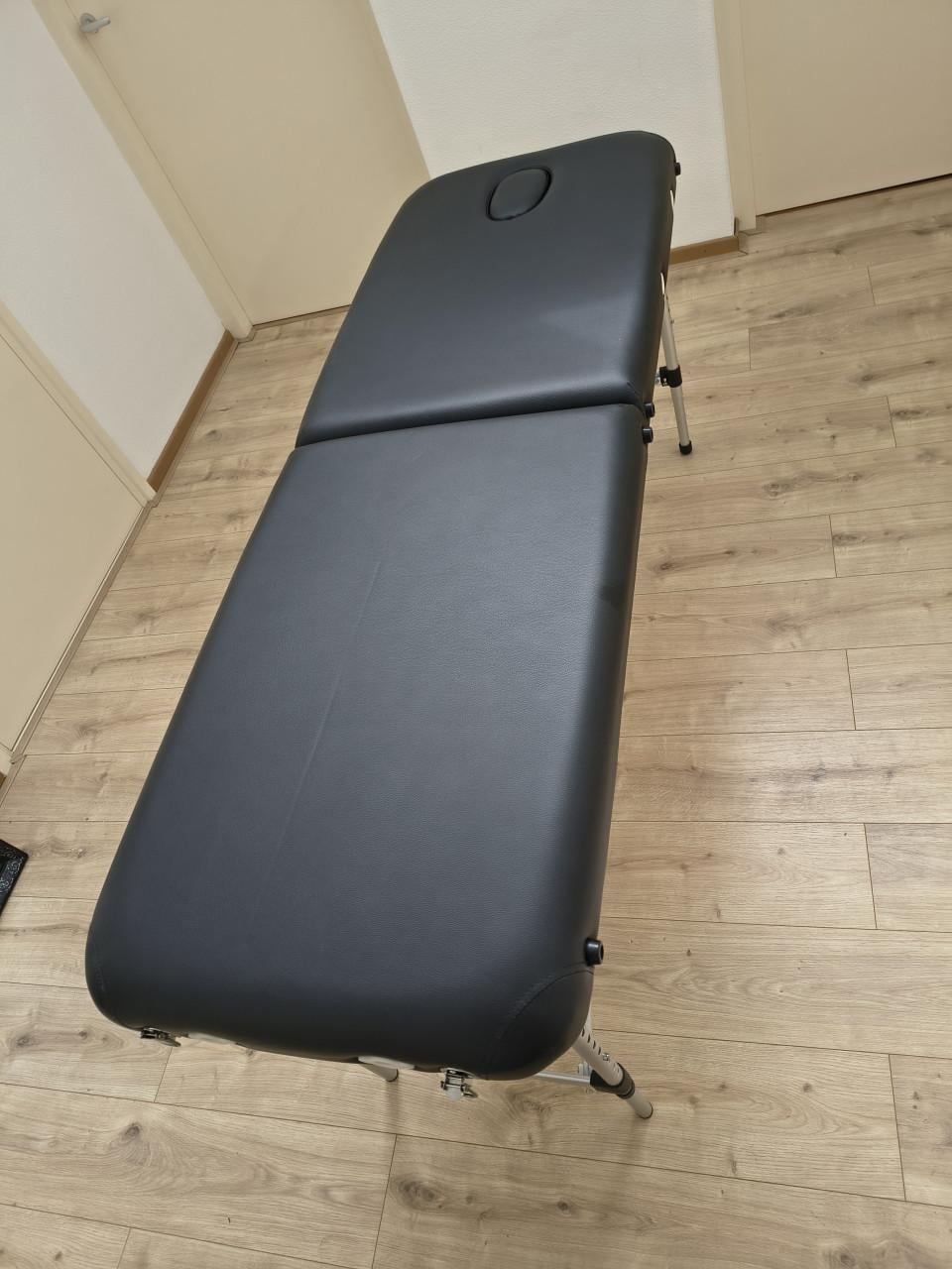 Inklapbare massagetafel c.q. behandeltafel