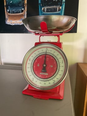 Retro keukenweegschaal