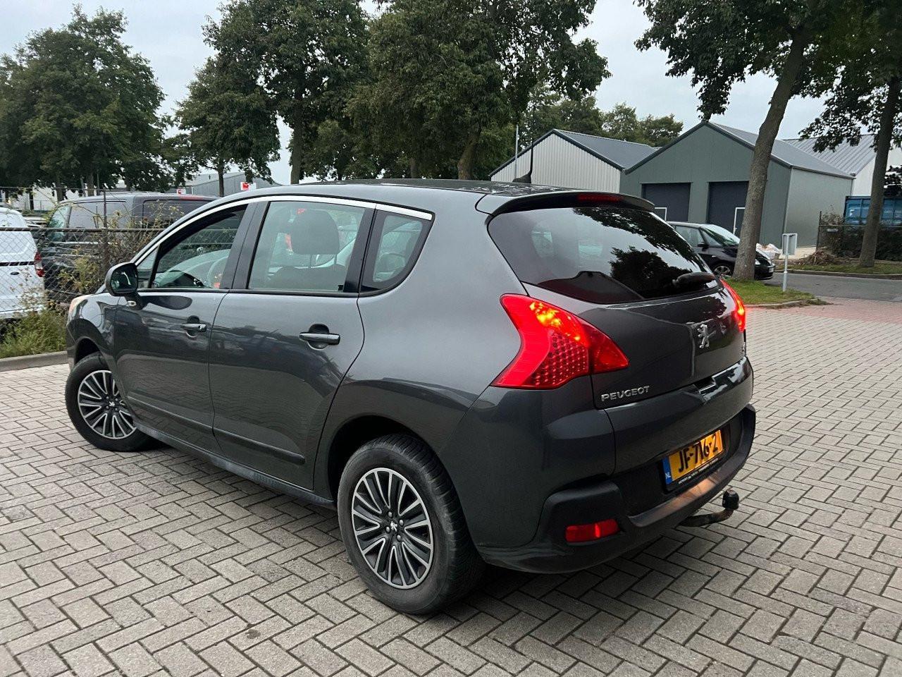 Peugeot 3008- 1.6VTI Blue Lease Vol Jaar Apk