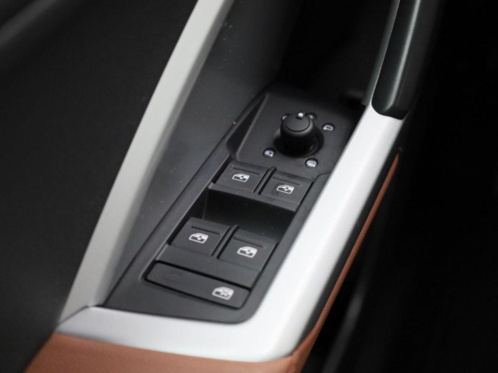 Audi Q3 35 tfsi pro line | automaat | leder | apple carplay / android auto 