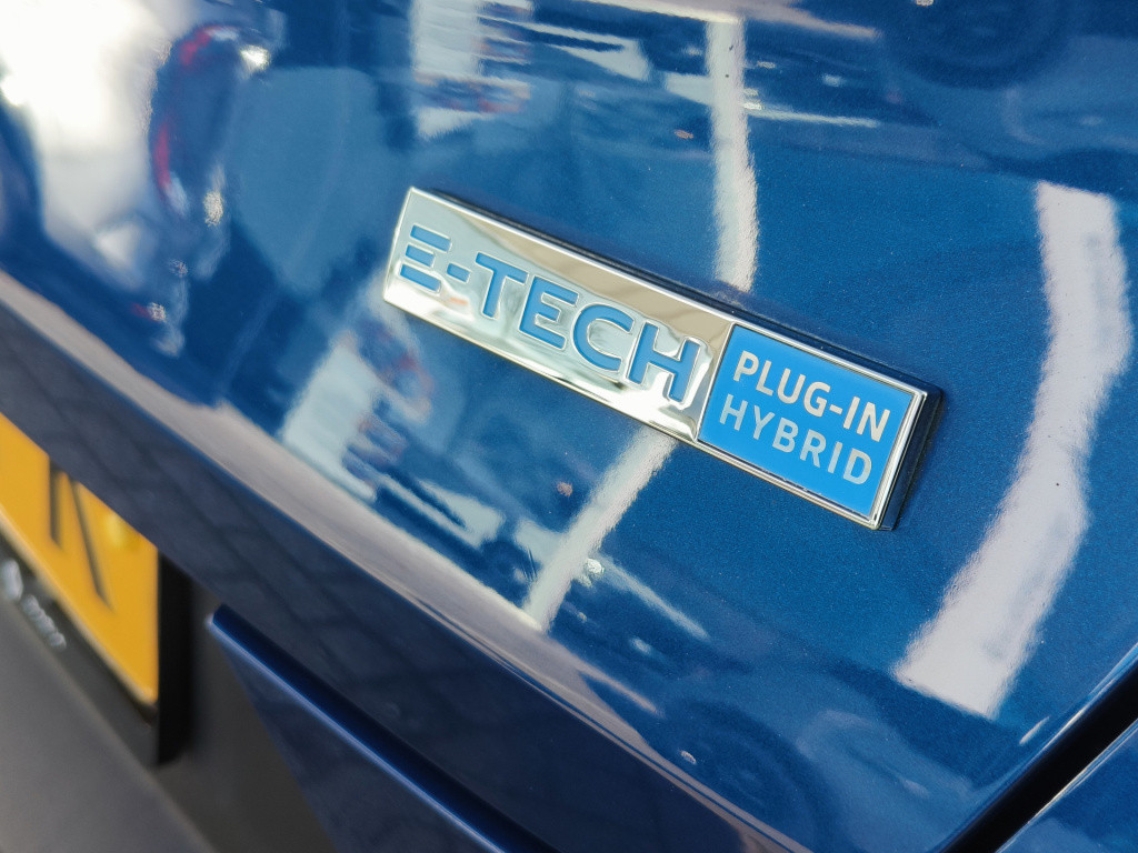 Renault Captur 1.6 e-tech plug-in hybrid 160 intens