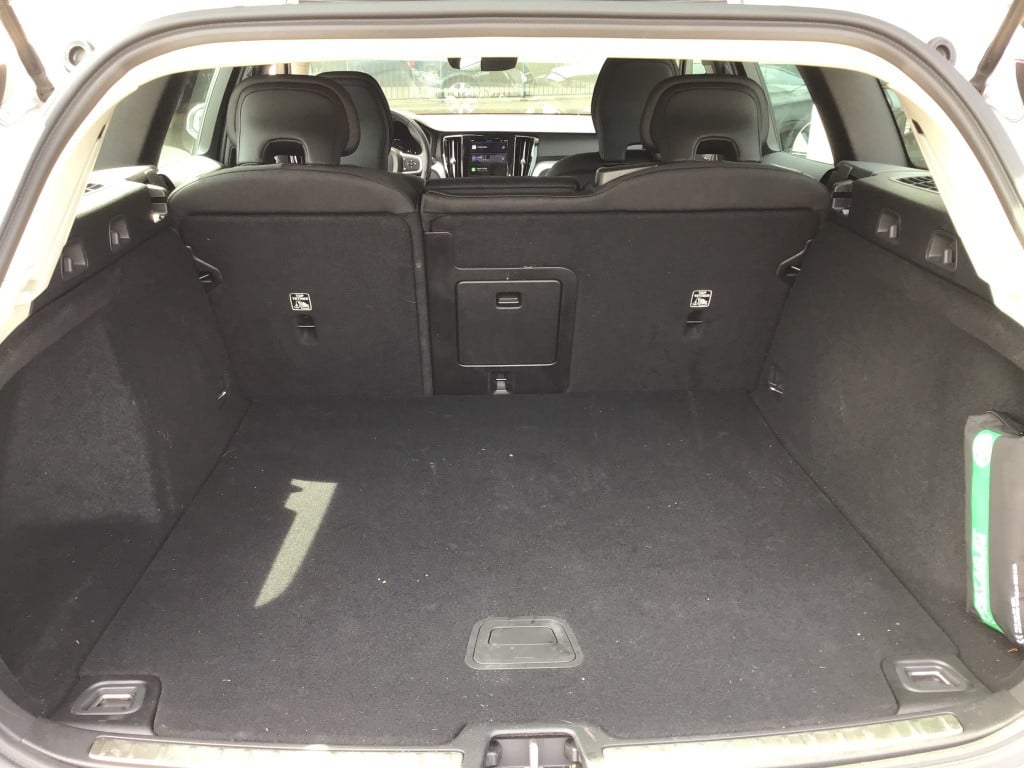 Volvo V60 b3 163pk essential| camera| adap.cruise| google maps