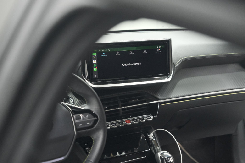 Peugeot 208 puretech 100 gt | camera | navigatie | apple carplay | parkeers