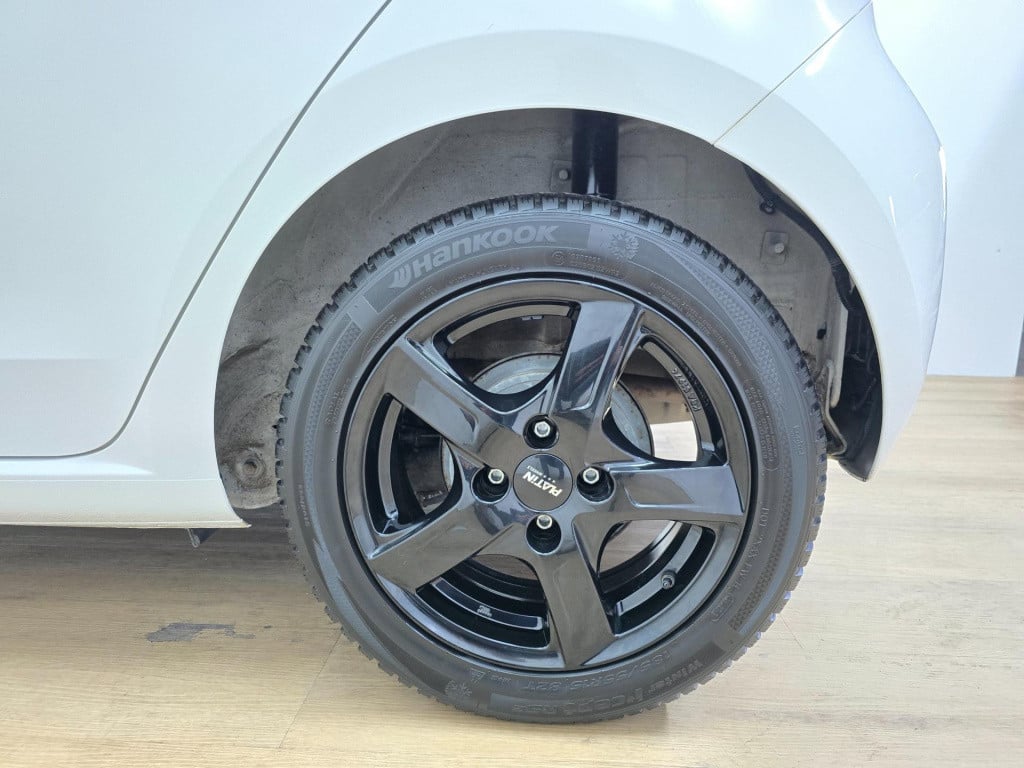 Volkswagen UP! occasion 1.0 move up! bluemotion met cruisecontrol en sporti