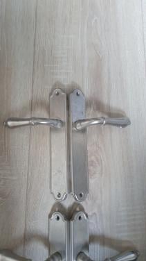 Deurbeslag voor 8 deuren