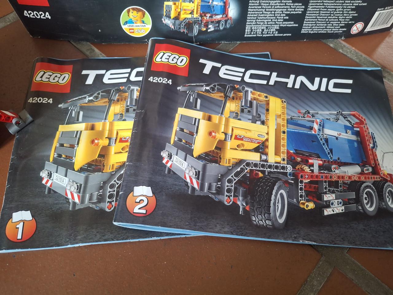 Lego 42024