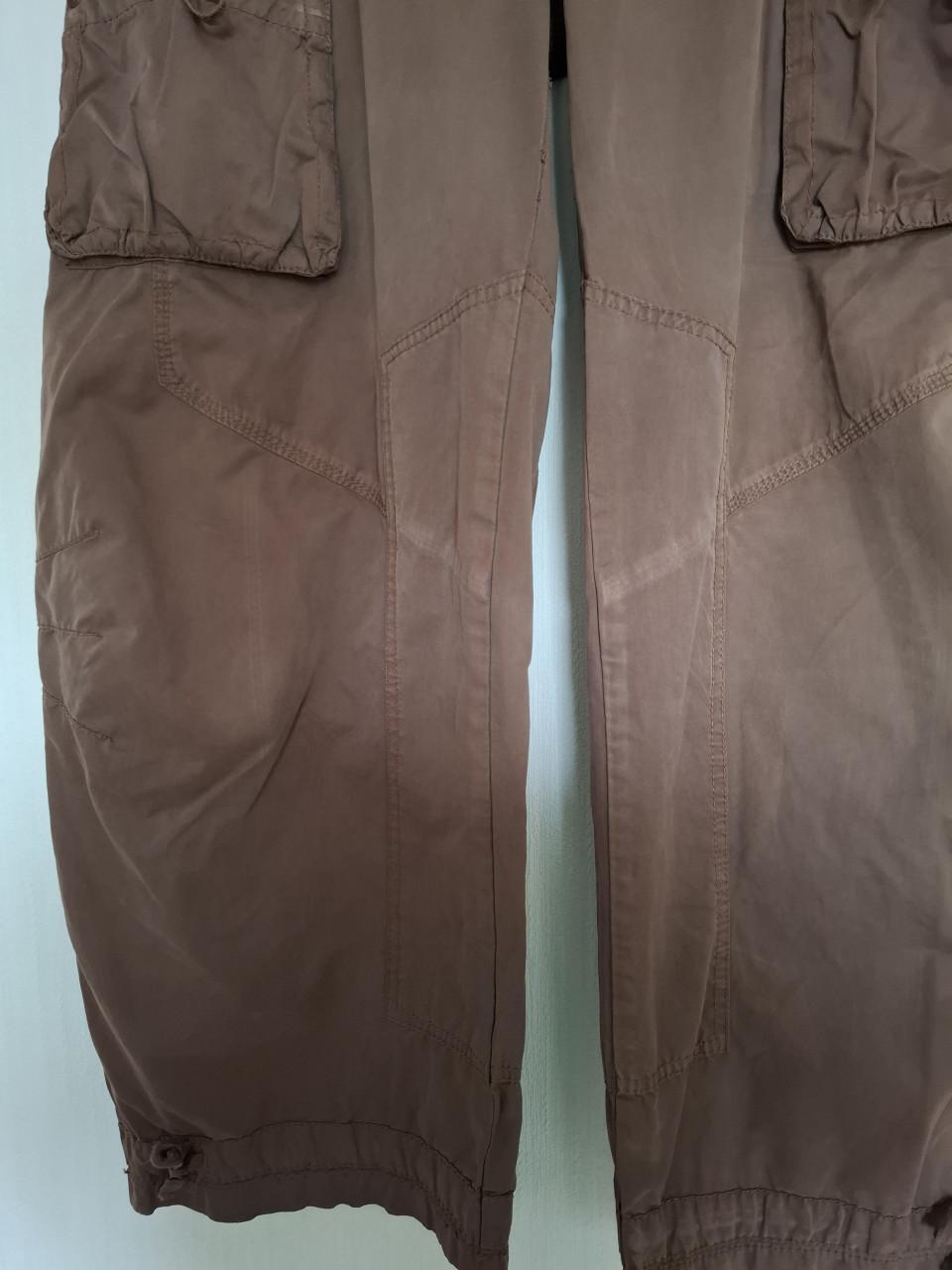 Didi broek met extra zakken en strikdetails. Bruin. Maat 44. Gedragen.