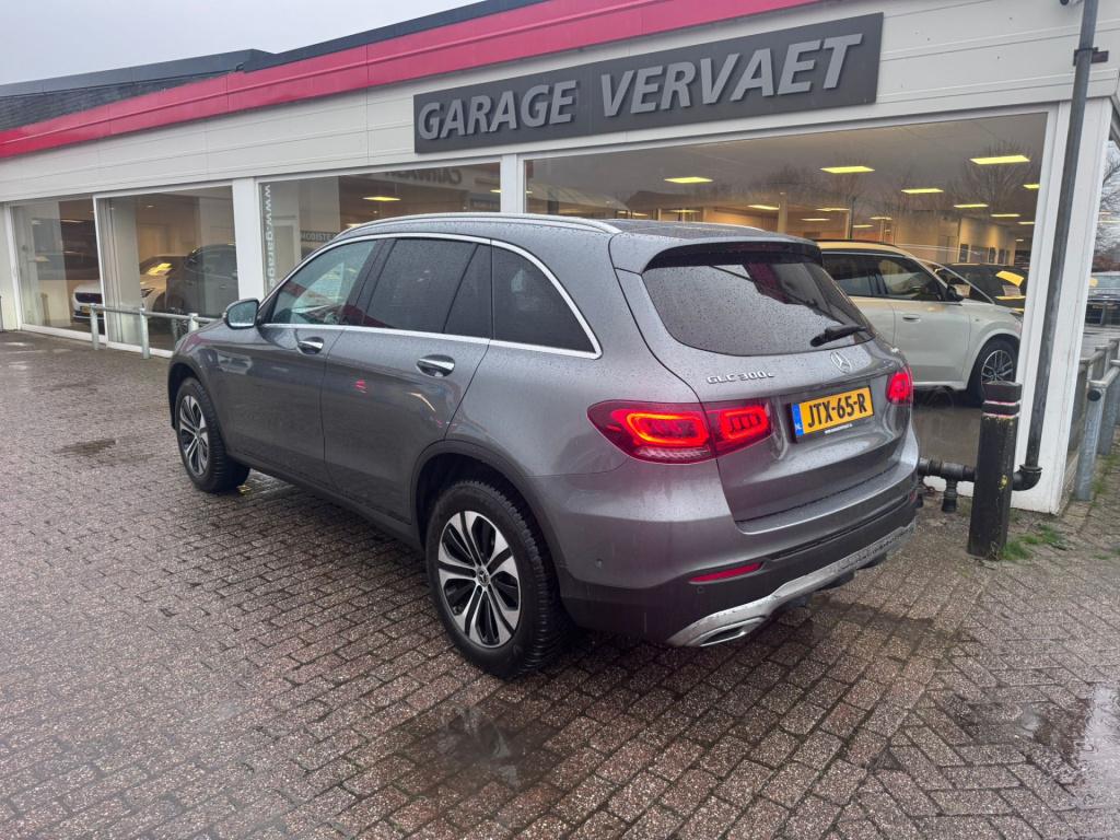 Mercedes-Benz Glc 300e 4matic business solution