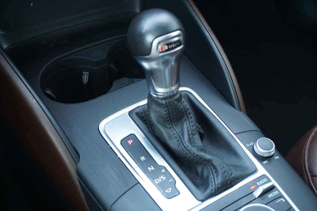 Audi A3 limousine 1.8 tfsi quattro ambition automaat panoramadak / leder / 