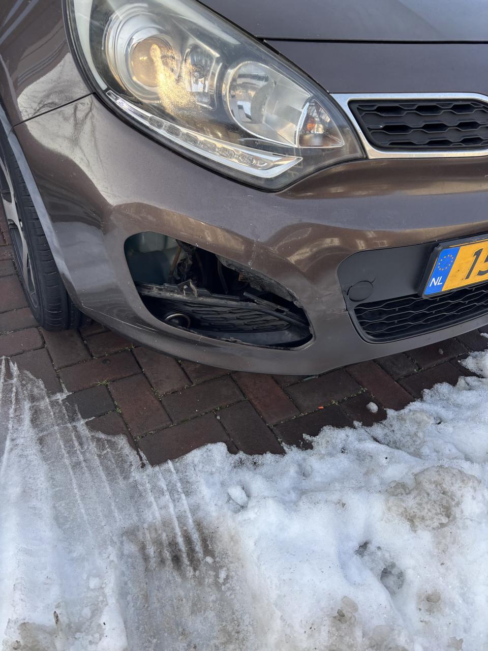 Kia Rio met schade