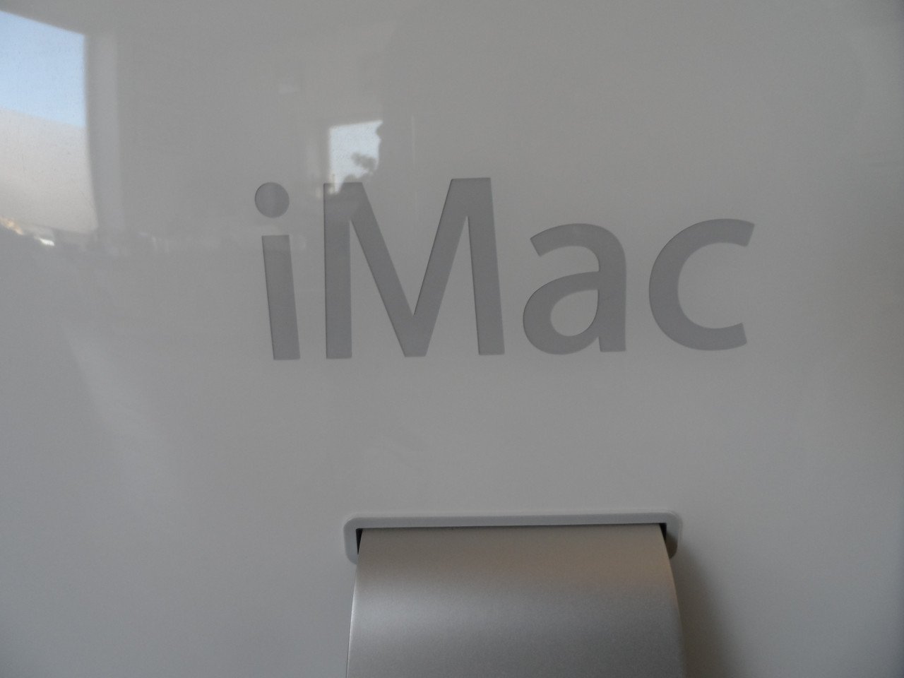 Imac 2006 Model 1208 I.Z.G.S.