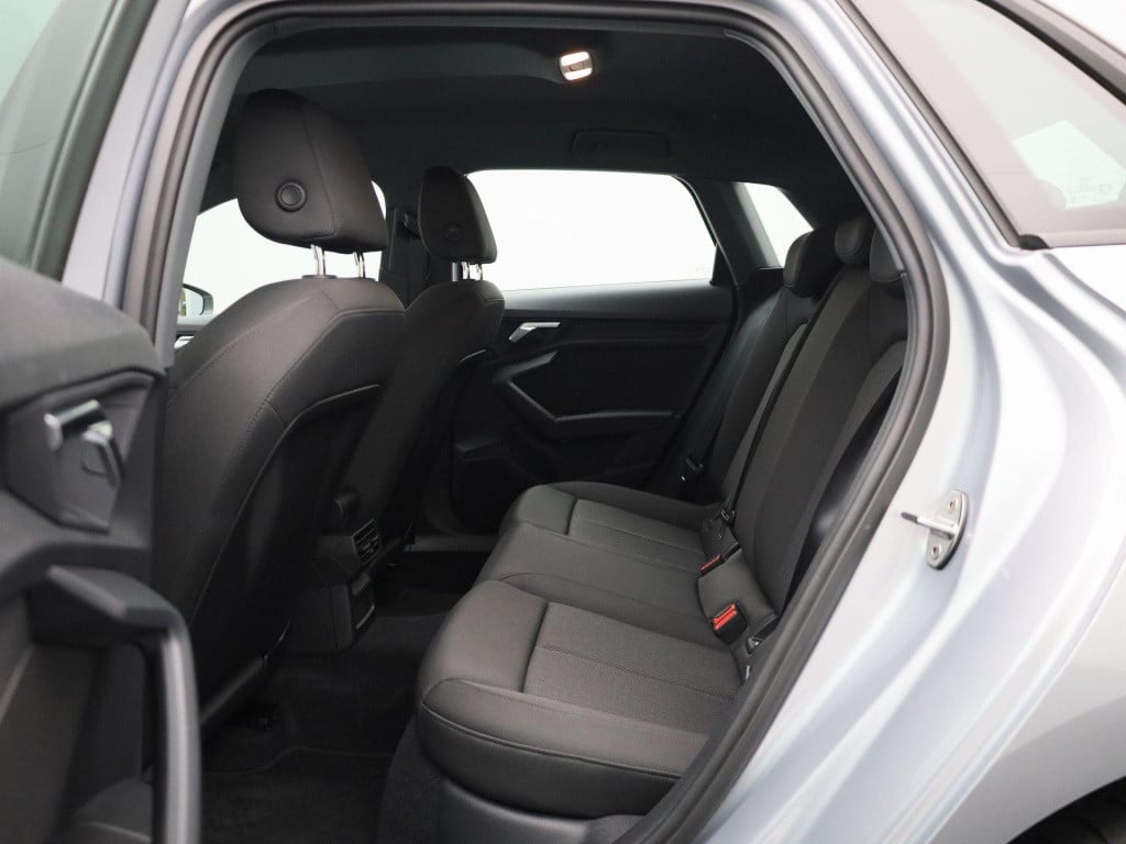 Audi A3 sportback 30 tfsi business edition | automaat | navigatie | apple c