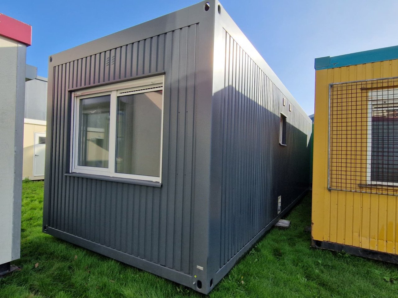 Kantoorunit / bouwkeet / uitvoerderskeet / woonunit 9x3m