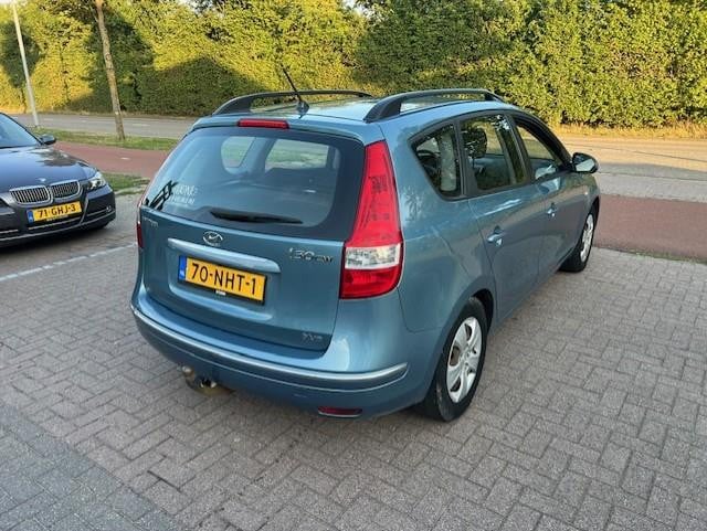 Hyundai I 30 cw 1.6i blue dynamic