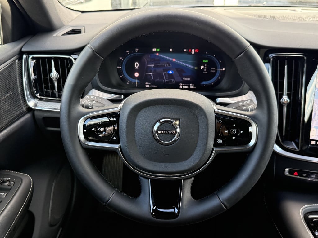 Volvo V60 v60 t6 awd plus dark