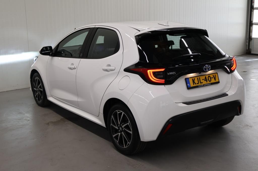 Toyota Yaris 1.5 hyb. 115 first e
