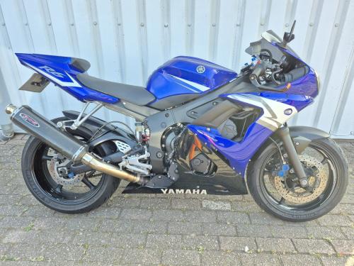 Yamaha R6 uit 2003